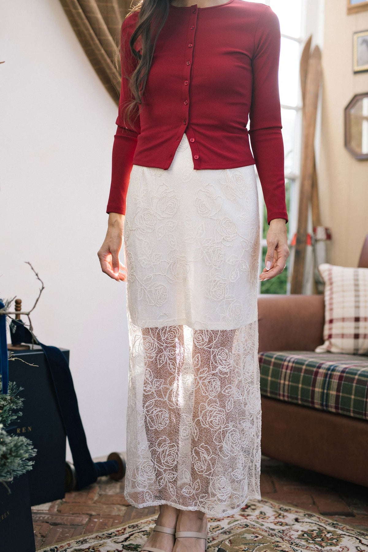 Jupe midi Seraphina en dentelle fleurie