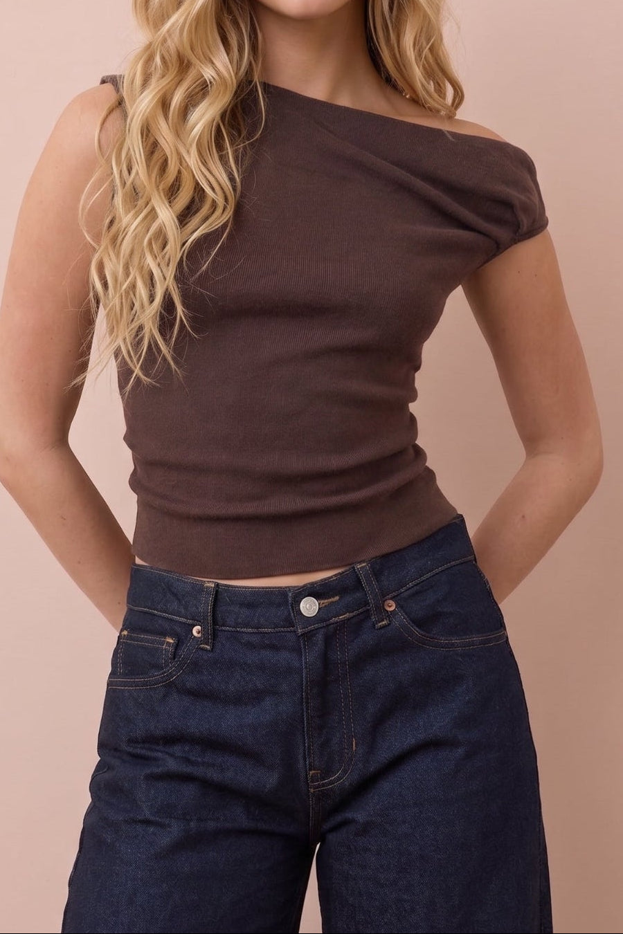 Pull Tiffany à épaules dénudées